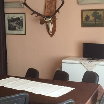 Фото номера Стандартный двухместный номер с 2 отдельными кроватями Гостевой дом Becze Vanda kulcsosház г. Lăzarea 7